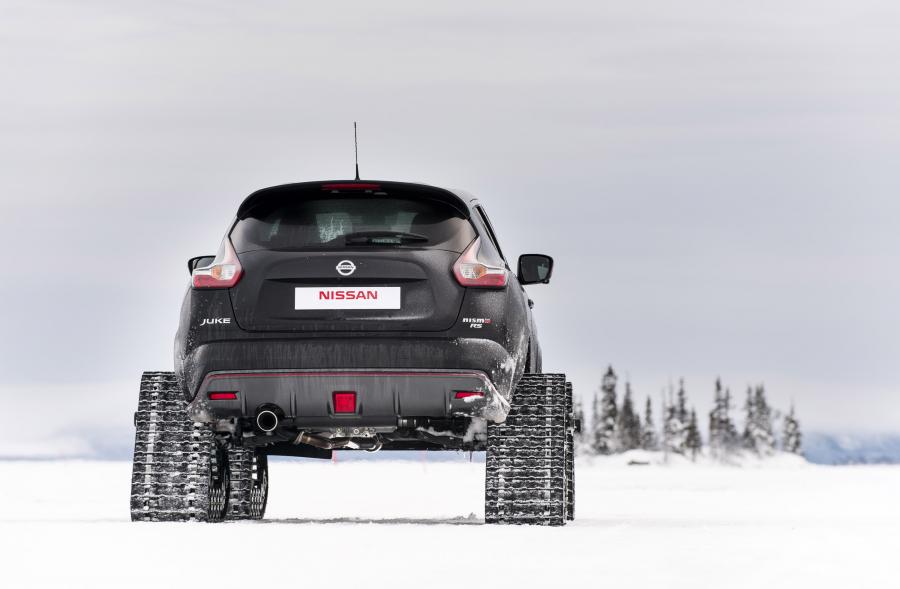  Nissan Juke Nismo RSnow 2015 года  (фото 20 из 24)